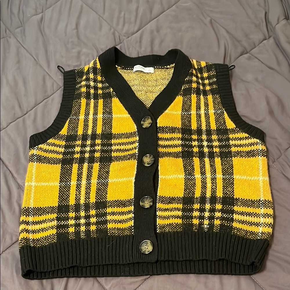 Arizona Jean Company Yellow Black V-Neck Sweater Vest